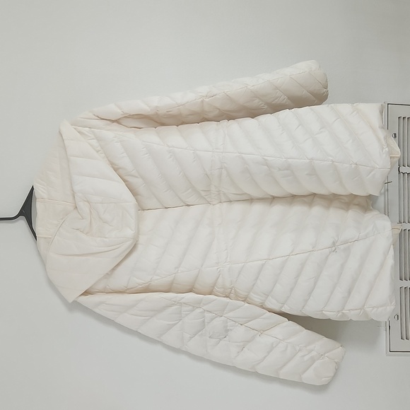 Gallery XXL Women's Light Weight Down Hooded Jacket Cream - Picture 5 of 5